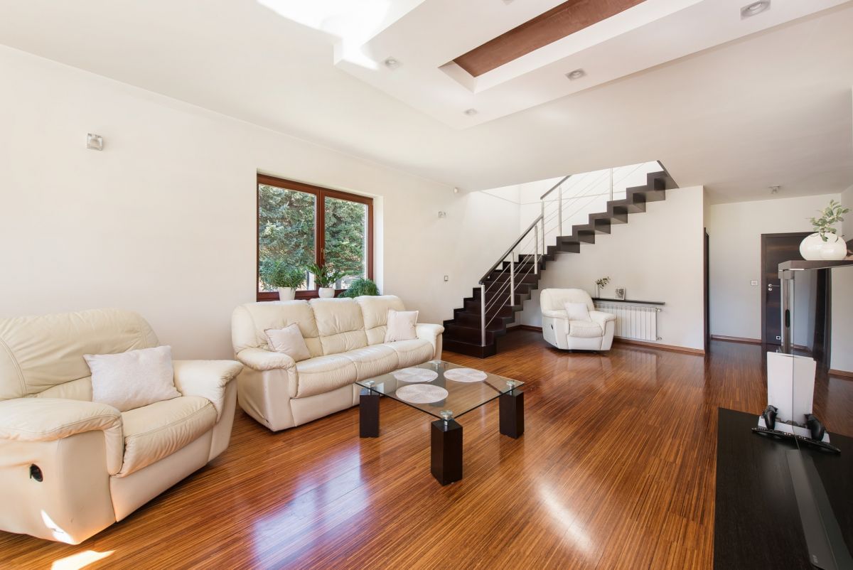 Dom 5 pokojowe na Sprzedaż