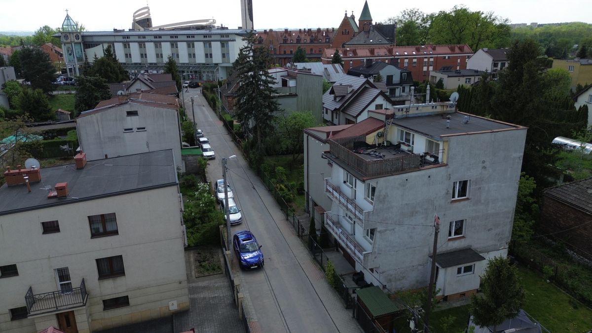 Dom 6 pokojowe na Sprzedaż