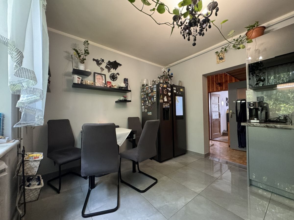 Dom 6 pokojowe na Sprzedaż