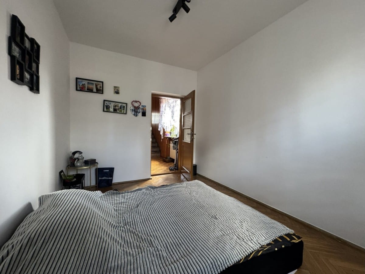 Dom 6 pokojowe na Sprzedaż