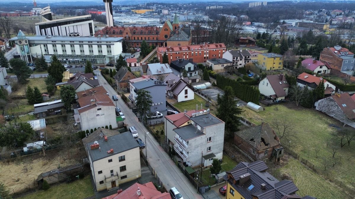 Dom 6 pokojowe na Sprzedaż