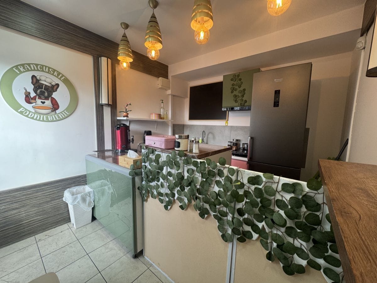 Lokal użytkowy  pokojowe na Sprzedaż