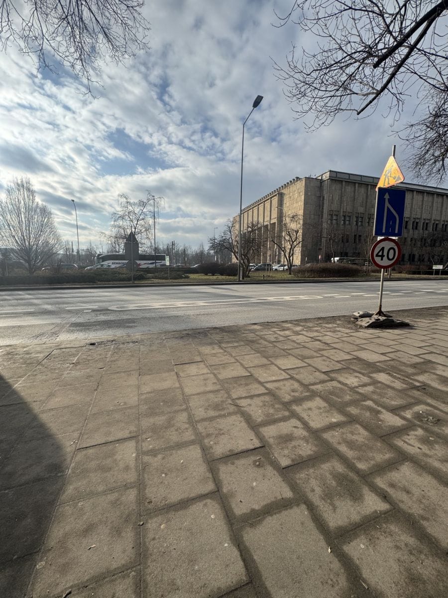 Lokal użytkowy  pokojowe na Sprzedaż