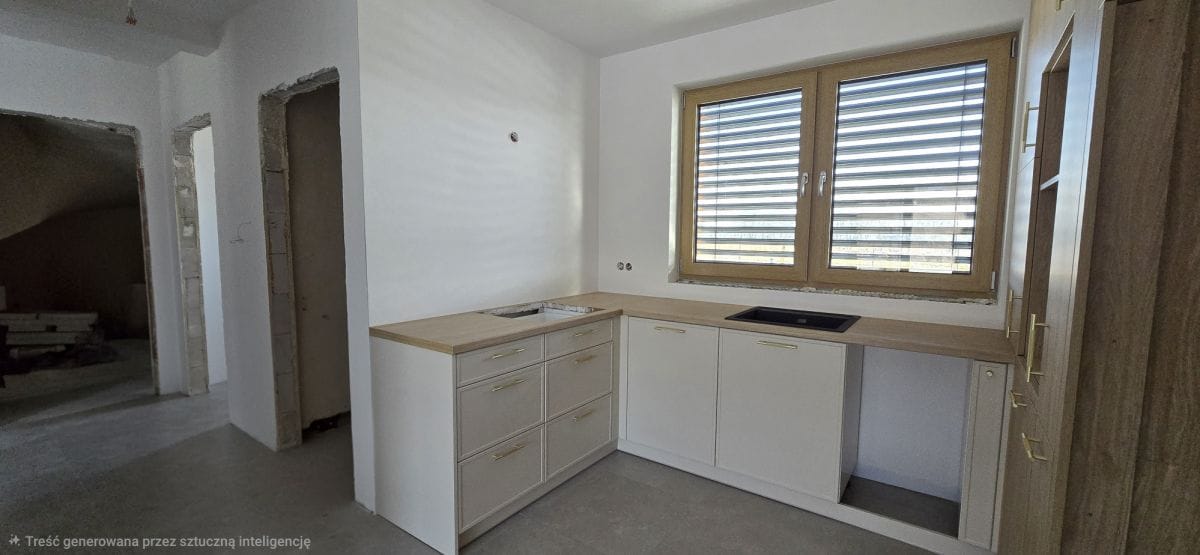 Dom 4 pokojowe na Sprzedaż