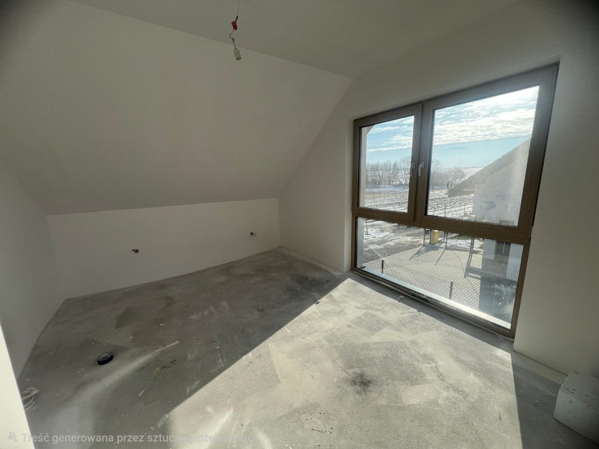 Dom 4 pokojowe na Sprzedaż