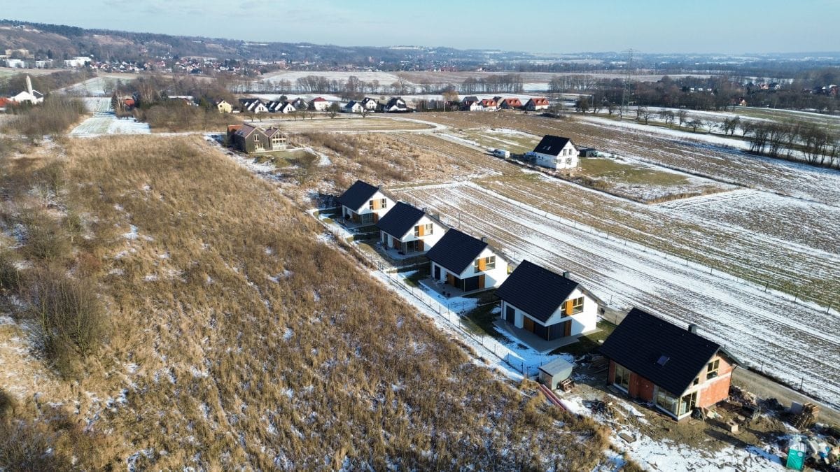 Dom 4 pokojowe na Sprzedaż