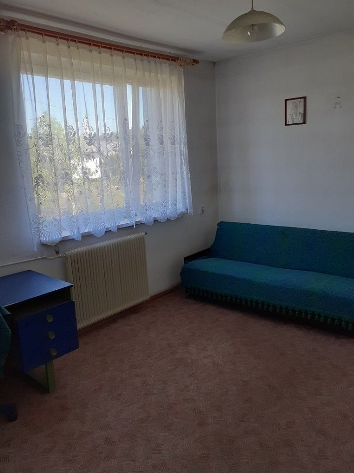 Dom 11 pokojowe na Sprzedaż