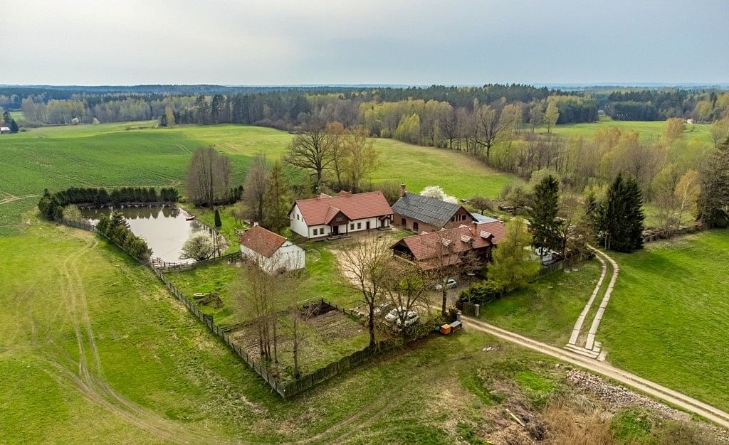 Dom 15 pokojowe na Sprzedaż