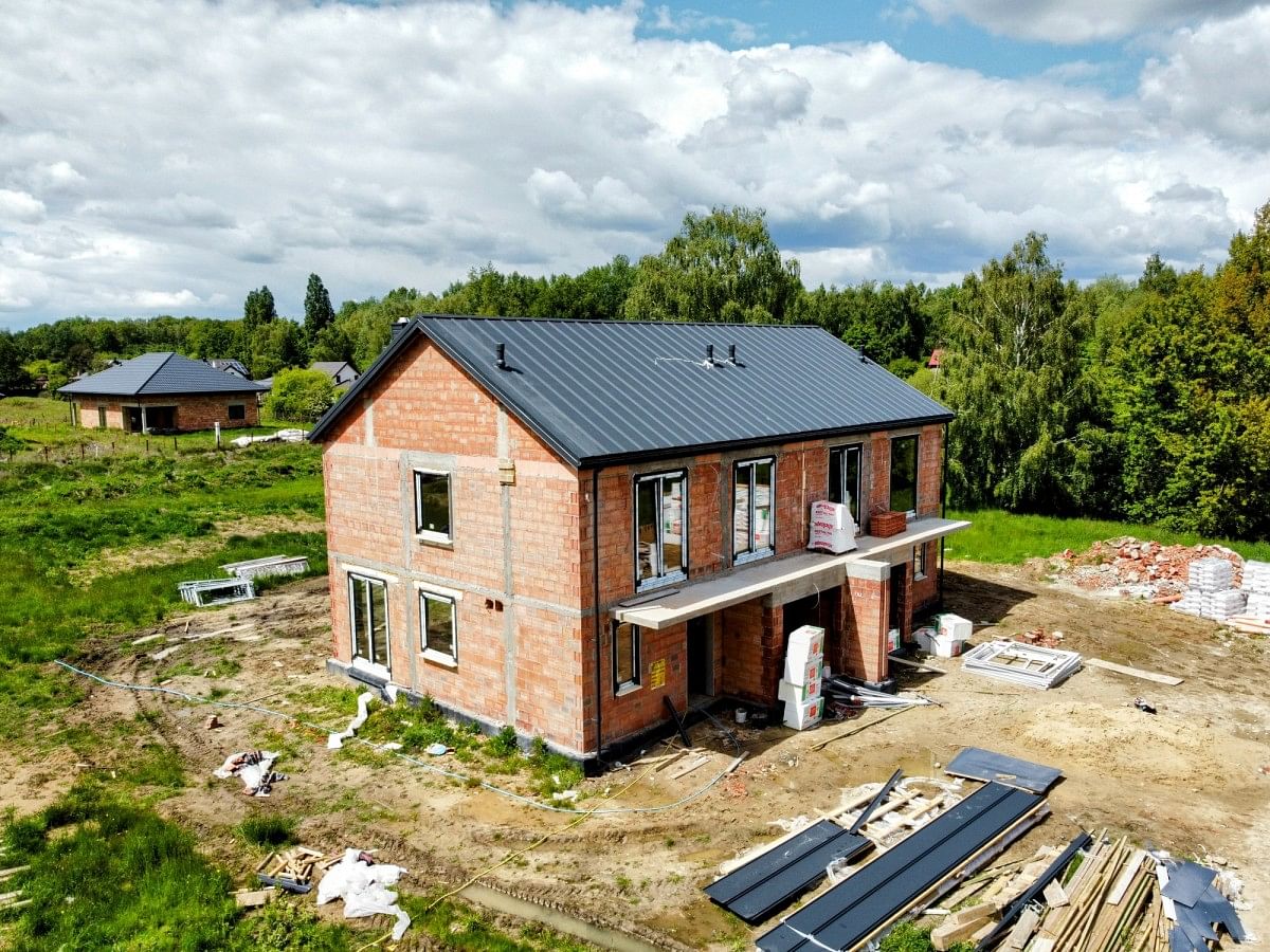 Dom 5 pokojowe na Sprzedaż