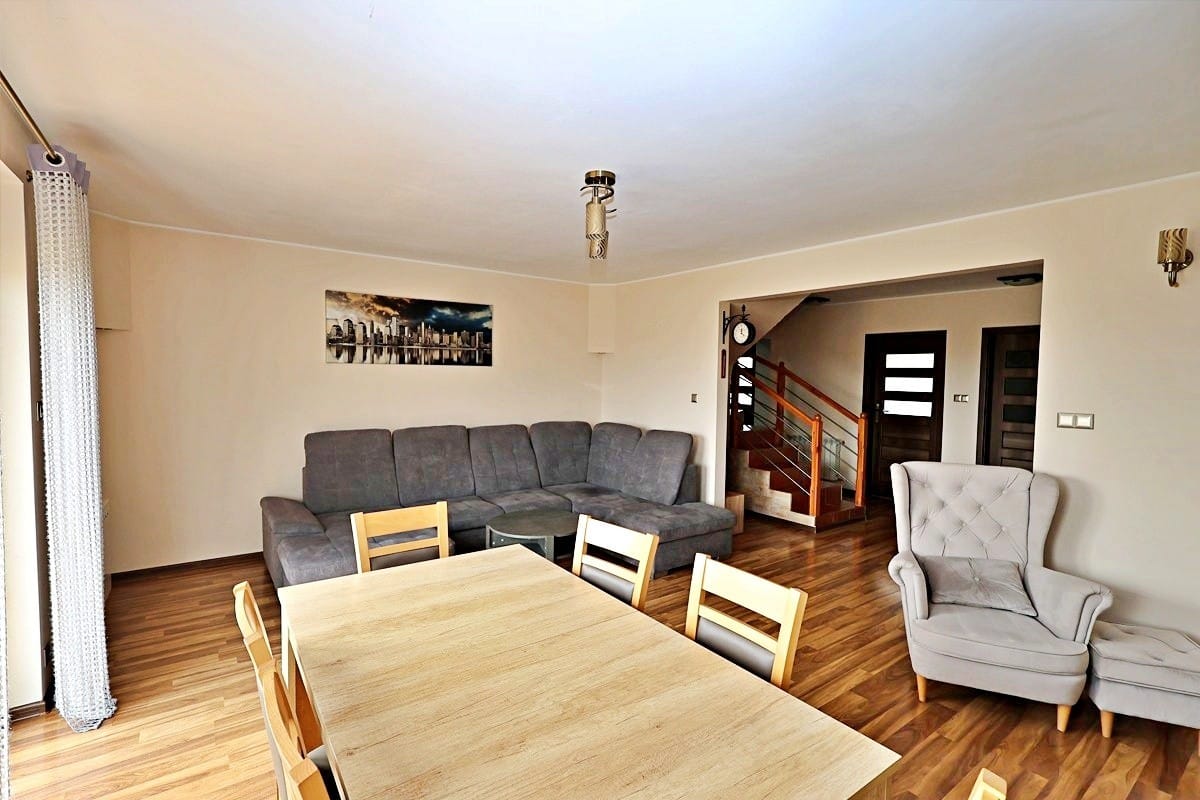 Dom  pokojowe na Sprzedaż