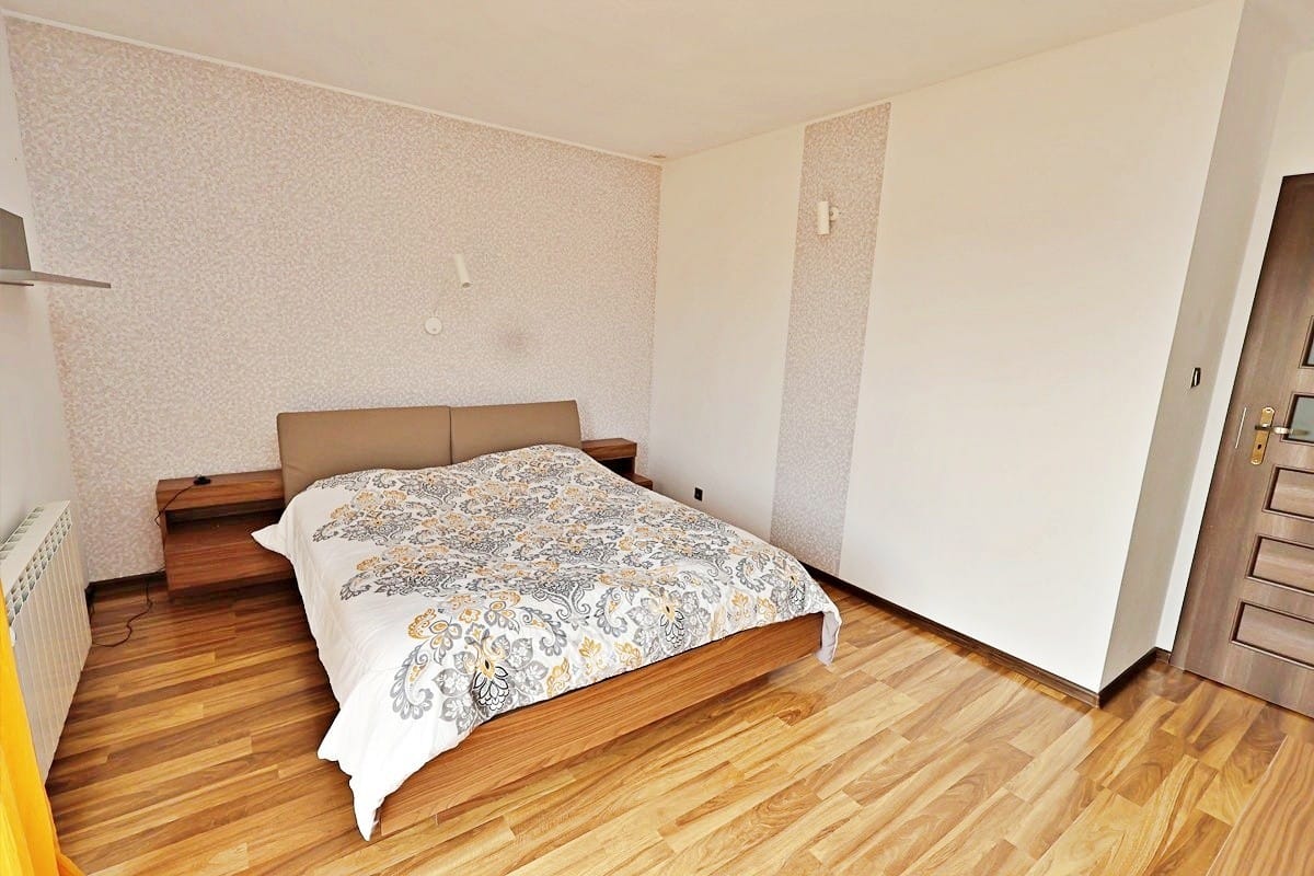 Dom  pokojowe na Sprzedaż