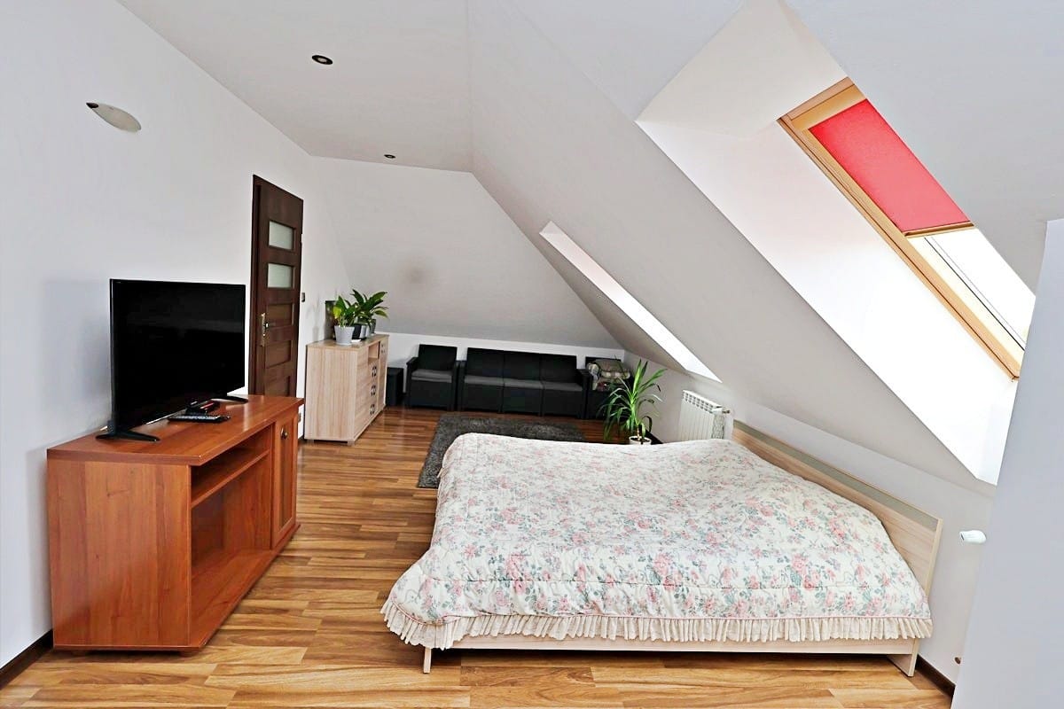 Dom  pokojowe na Sprzedaż