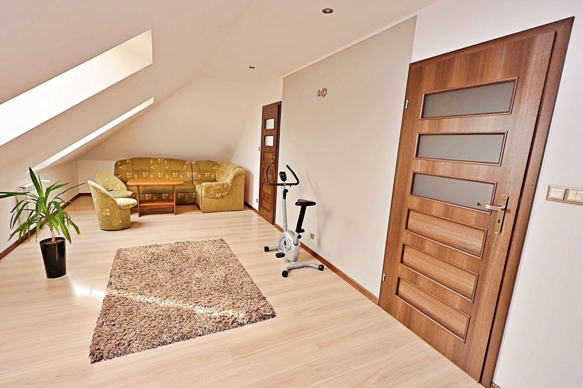 Dom  pokojowe na Sprzedaż