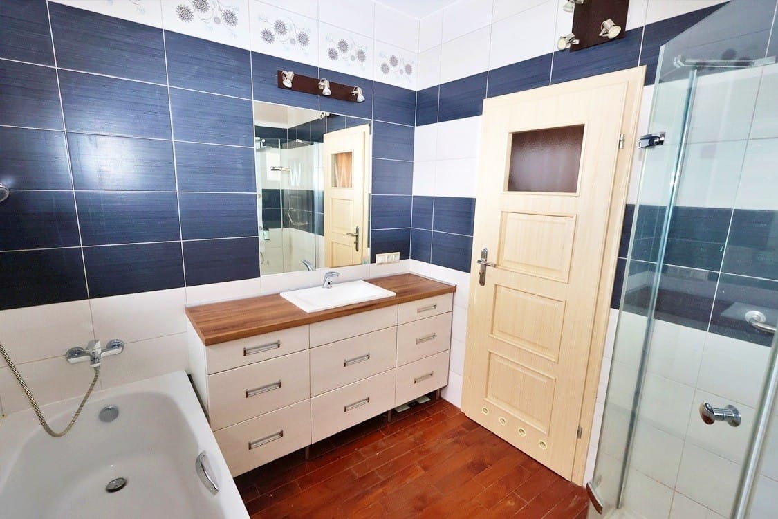 Dom  pokojowe na Sprzedaż