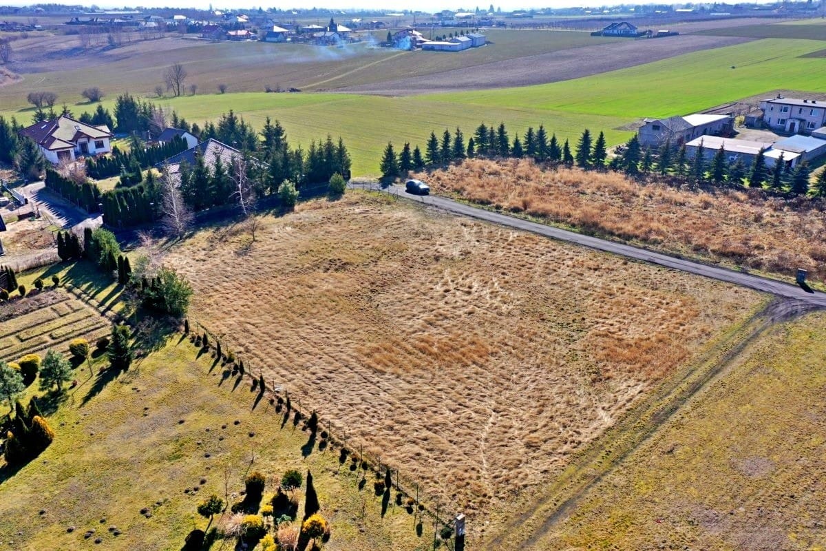 Działka  pokojowe na Sprzedaż