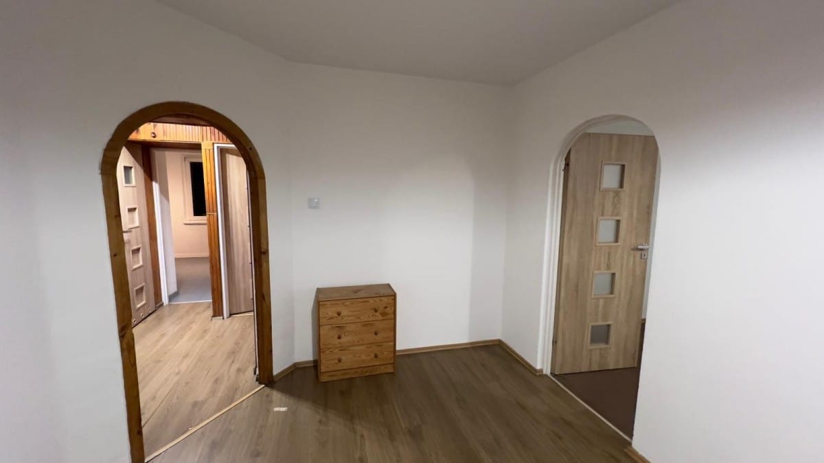 Mieszkanie 4 pokojowe na Sprzedaż