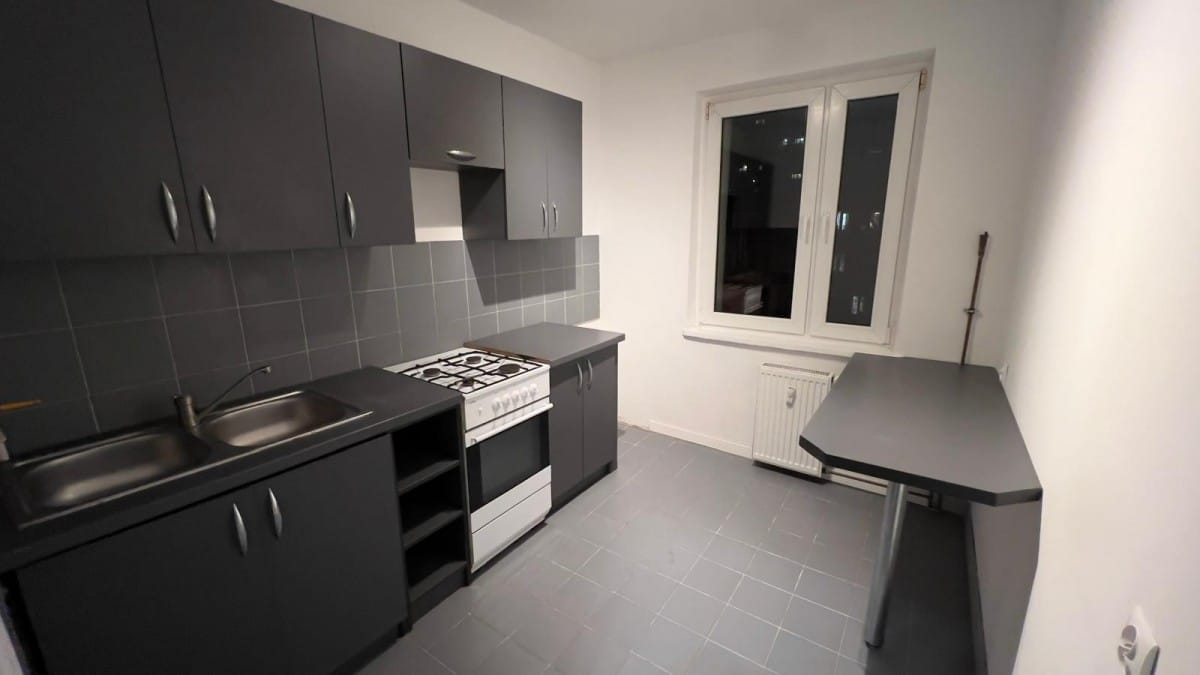 Mieszkanie 4 pokojowe na Sprzedaż