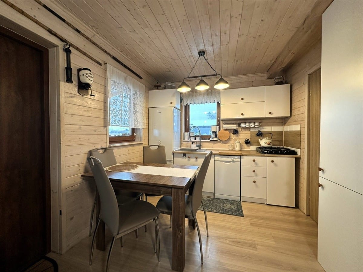 Dom 3 pokojowe na Sprzedaż