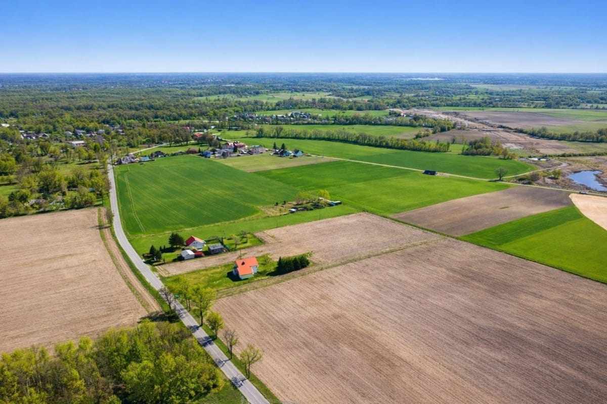 Działka  pokojowe na Sprzedaż