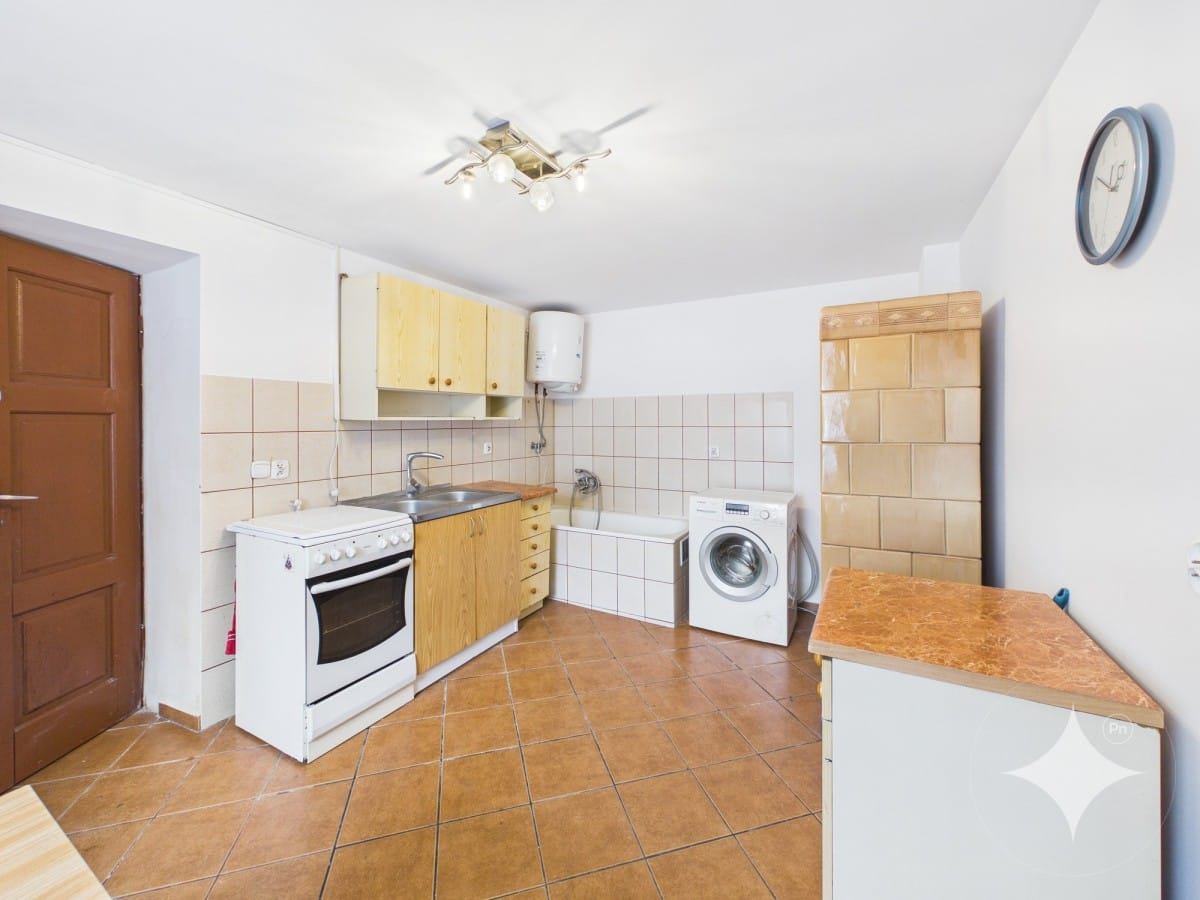 Dom 4 pokojowe na Sprzedaż