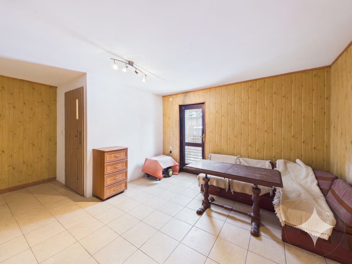 Dom 4 pokojowe na Sprzedaż