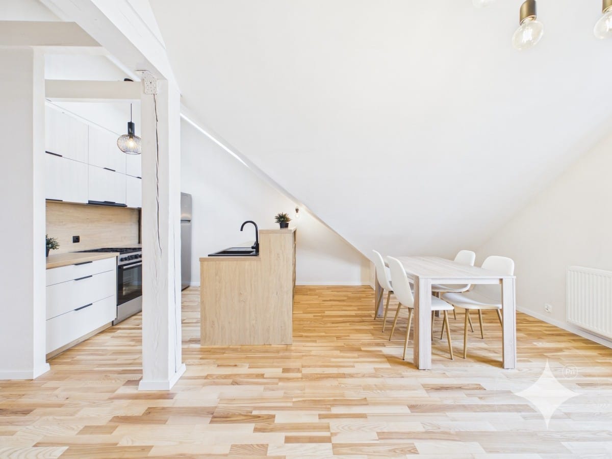 Mieszkanie 3 pokojowe na Sprzedaż