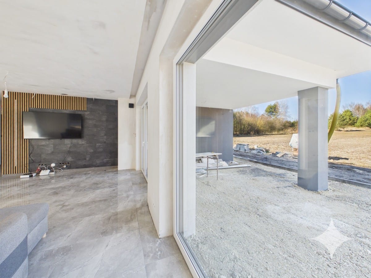 Dom 5 pokojowe na Sprzedaż