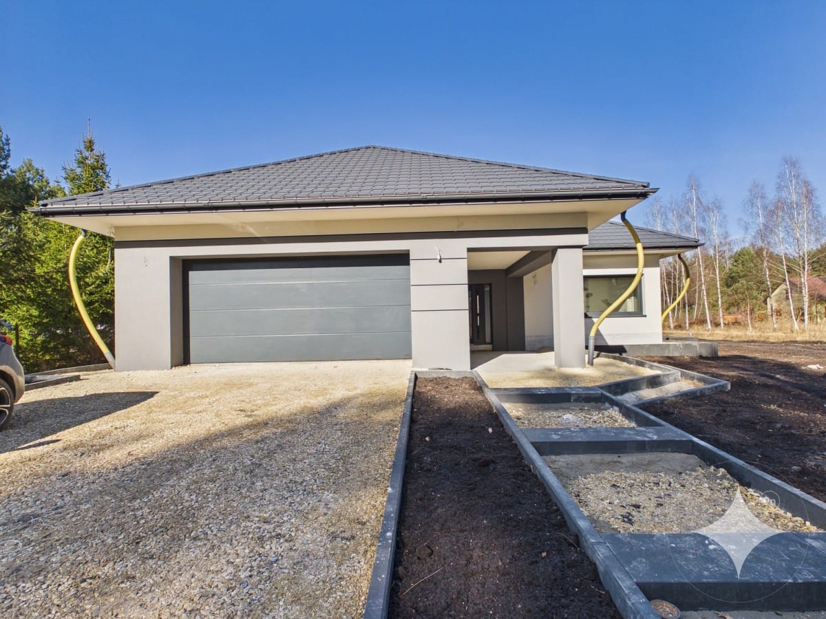 Dom 5 pokojowe na Sprzedaż