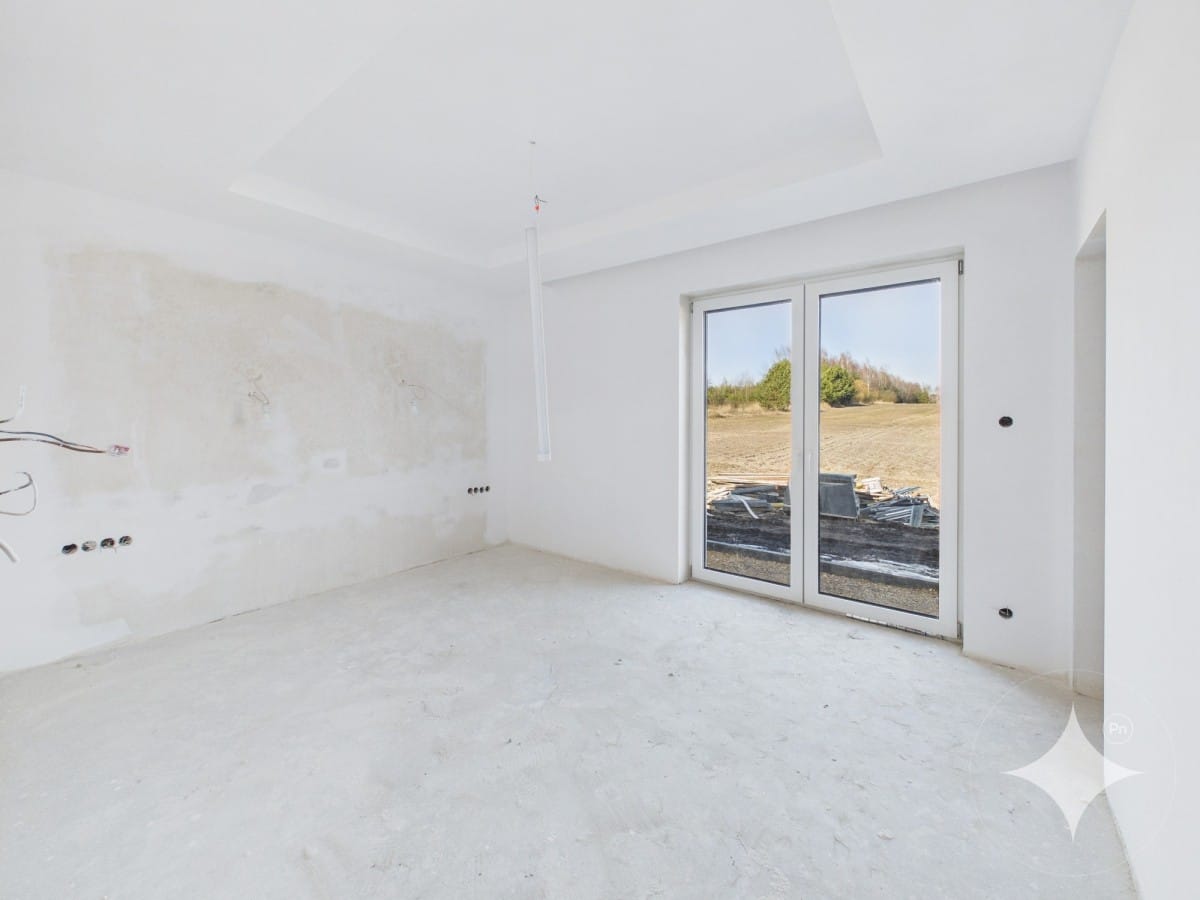 Dom 5 pokojowe na Sprzedaż