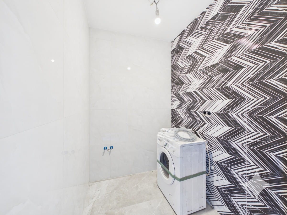 Dom 5 pokojowe na Sprzedaż