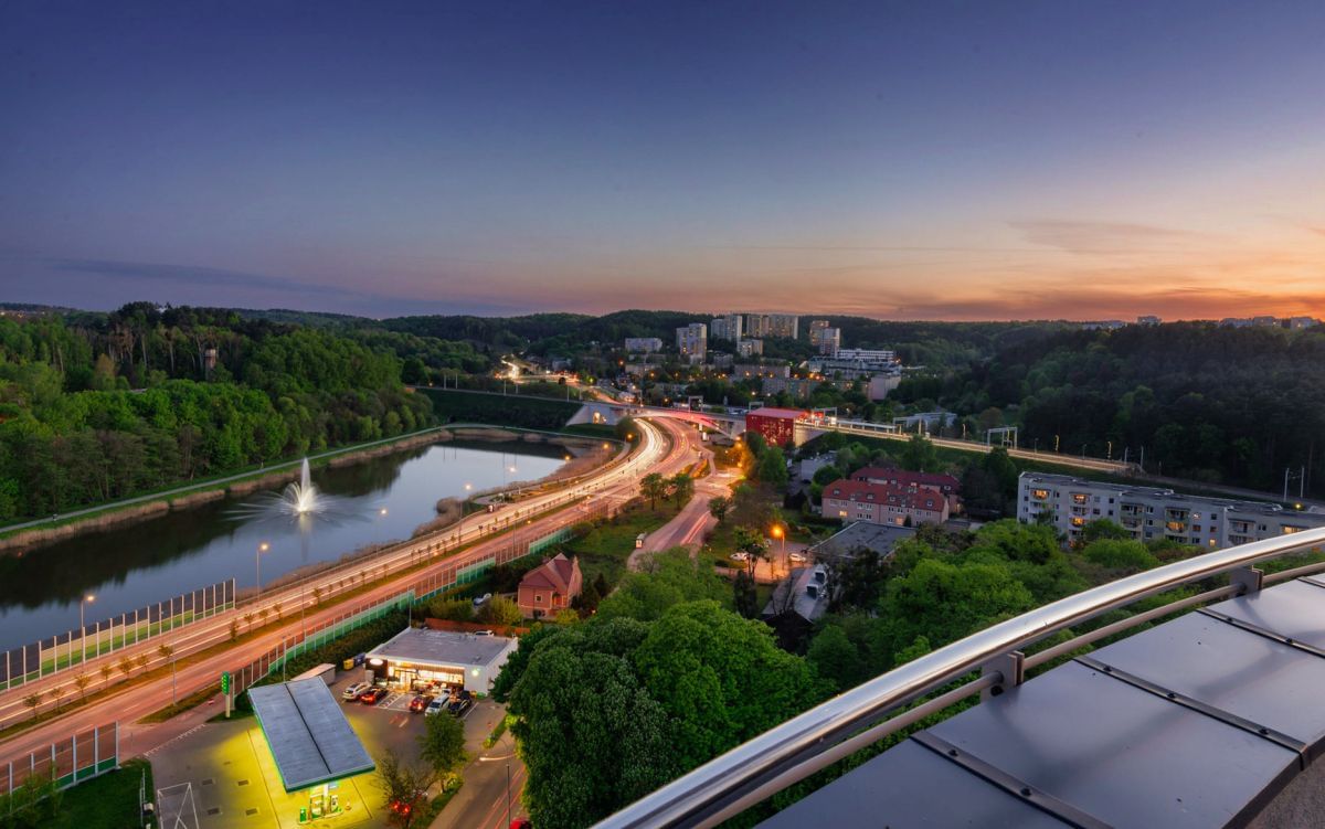 Mieszkanie 4 pokojowe na Sprzedaż