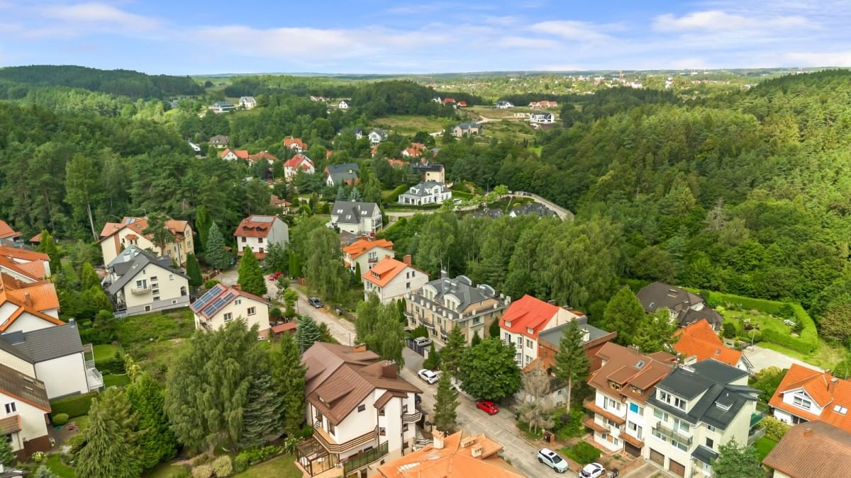 Dom 5 pokojowe na Sprzedaż