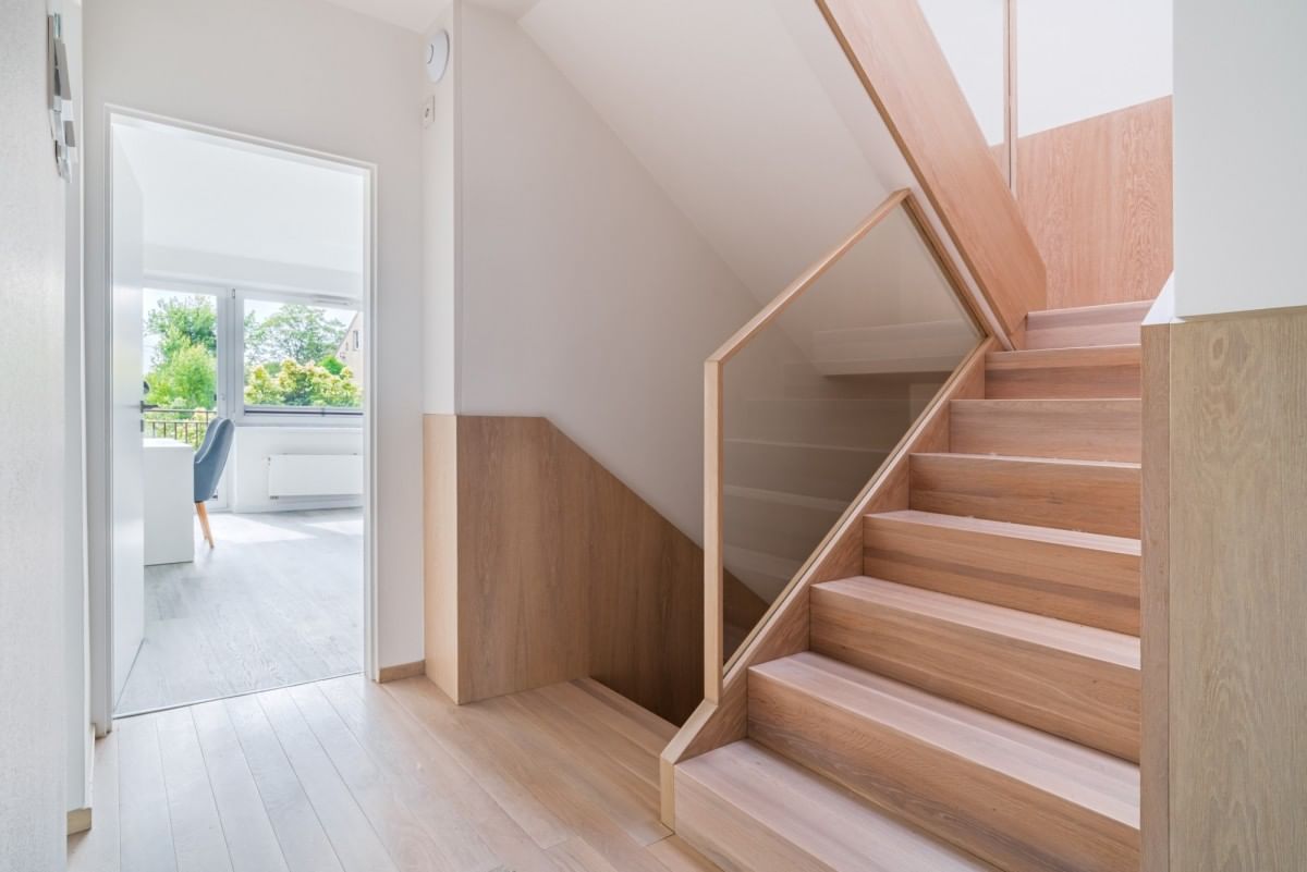 Dom 7 pokojowe na Sprzedaż