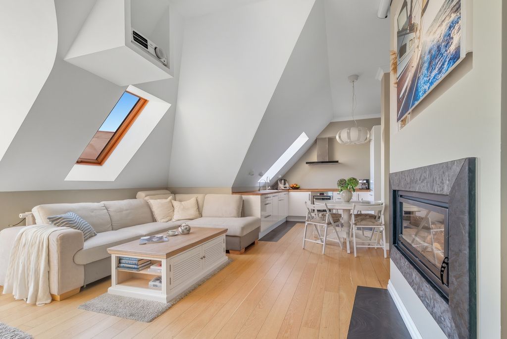 Mieszkanie 3 pokojowe na Sprzedaż