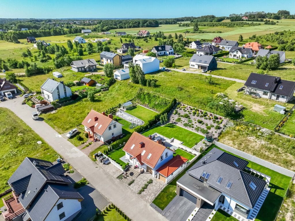 Dom 4 pokojowe na Sprzedaż