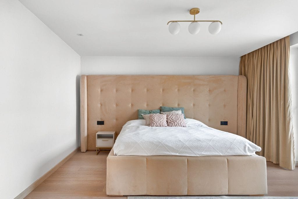 Dom 7 pokojowe na Sprzedaż