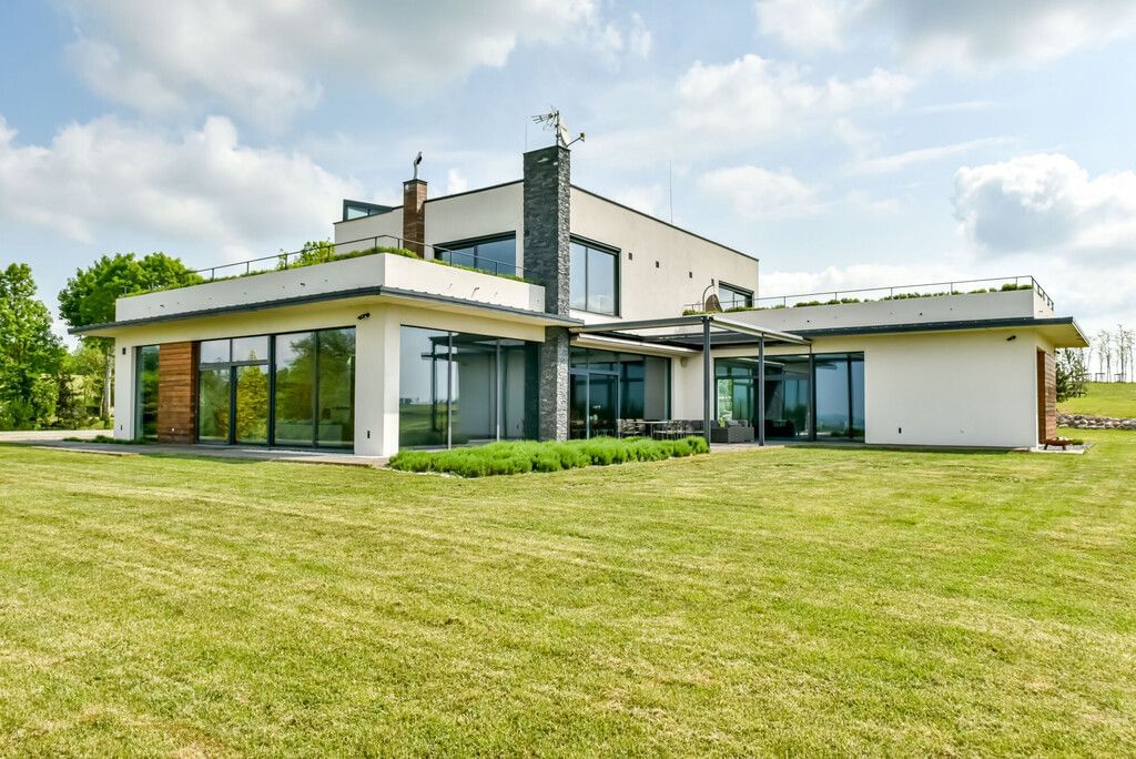 Dom 6 pokojowe na Sprzedaż