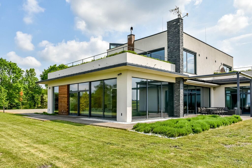 Dom 6 pokojowe na Sprzedaż