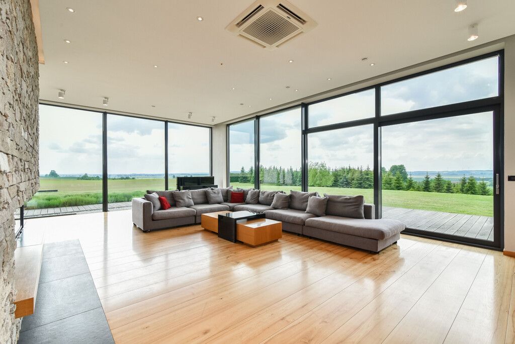 Dom 6 pokojowe na Sprzedaż