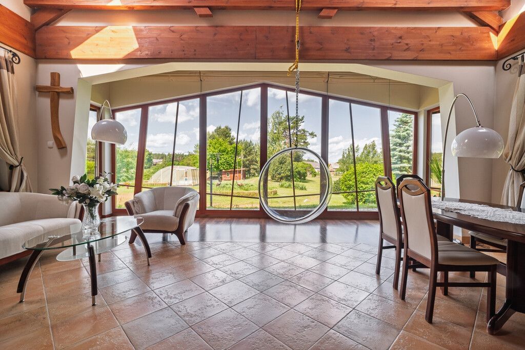 Dom na Sprzedaż 6 pokoje agencja Tur Nieruchomości Dom 6 pokojowe na Sprzedaż