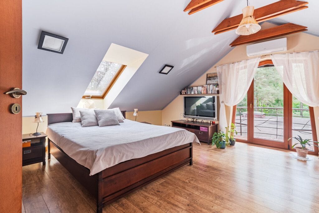 Dom 6 pokojowe na Sprzedaż