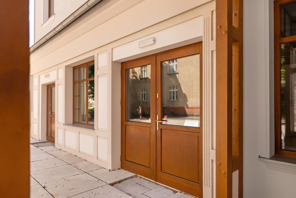 Lokal użytkowy  pokojowe na Sprzedaż