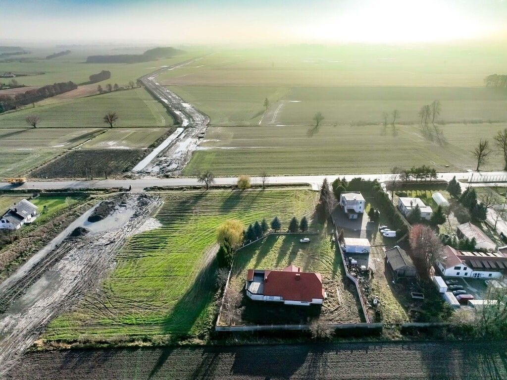 Działka  pokojowe na Sprzedaż