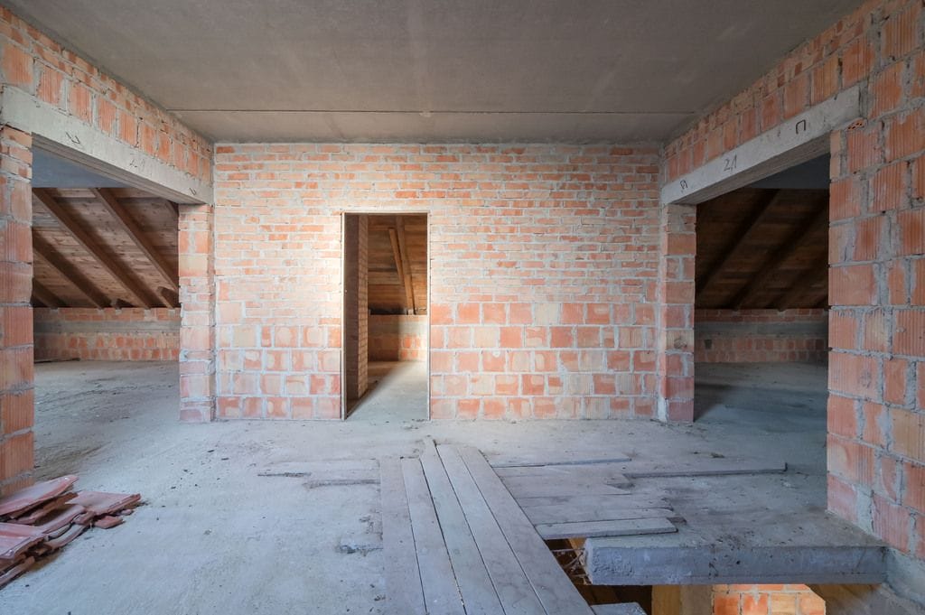 Dom 8 pokojowe na Sprzedaż