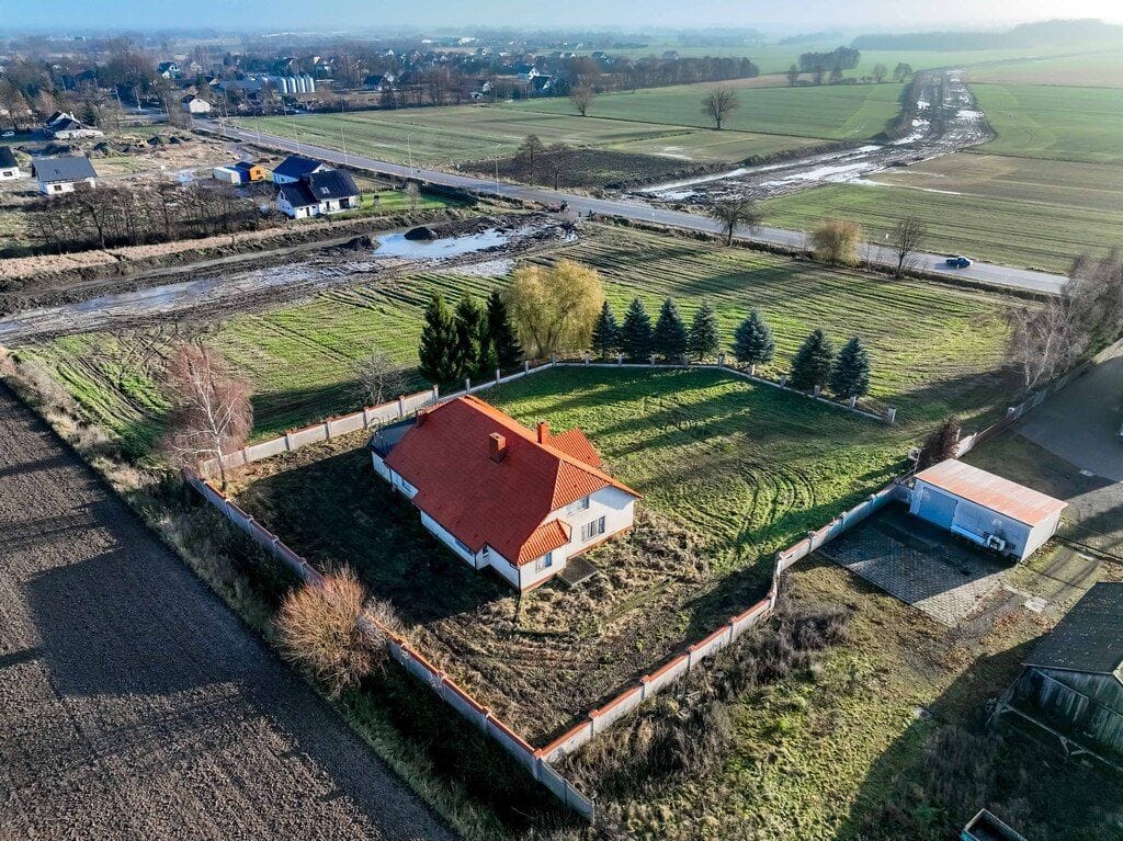 Dom 8 pokojowe na Sprzedaż