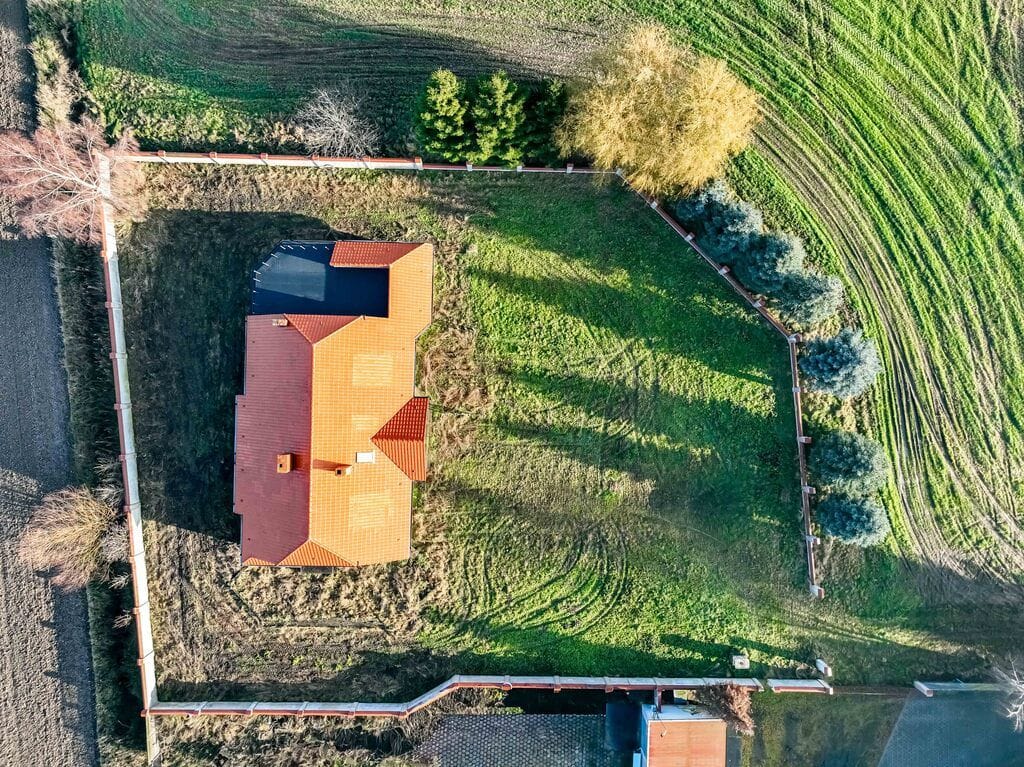 Dom 8 pokojowe na Sprzedaż