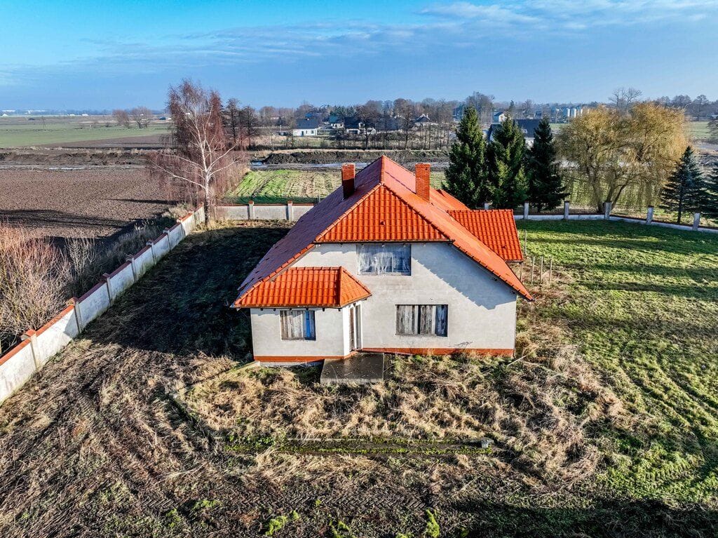 Dom 8 pokojowe na Sprzedaż