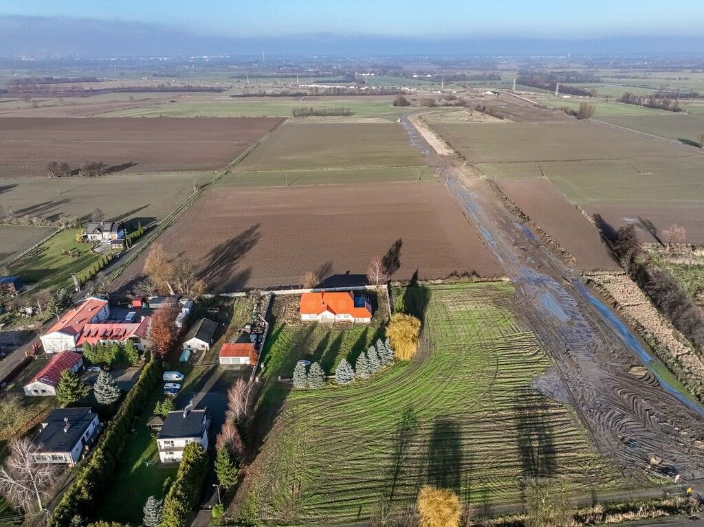 Dom 8 pokojowe na Sprzedaż