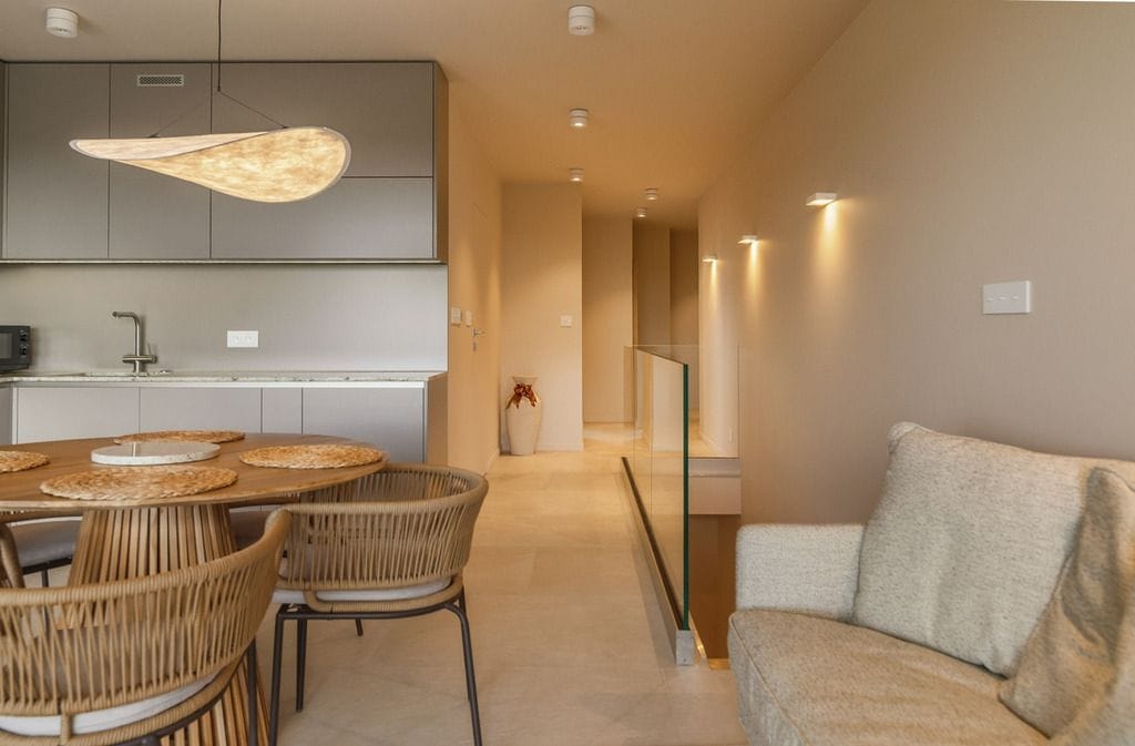 Mieszkanie 4 pokojowe na Sprzedaż