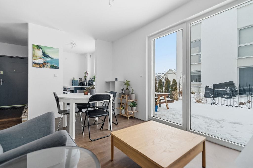 Dom 4 pokojowe na Sprzedaż